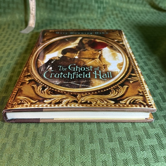 The Ghost of Crutchfield Hall Hardcover Mary Downing Hahn - Picture 4 of 9